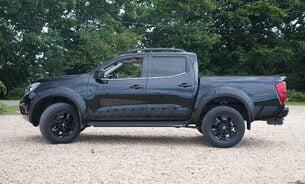 Nissan Navara DCI N-GUARD SHR DCB, FSH, Tow Bar, Tonneau Cover, Sunroof 360 Camera VAT Q 5