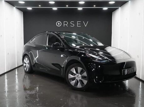 Tesla Model Y RWD Later Comfort Suspension Pano Roof Heated Steering Wheel and Seats 