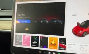 Tesla Model 3 Standard Range Plus, LFP Battery Panoramic Roof Heat Pump One Owner VAT Q 21