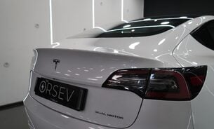 Tesla Model 3 Long Range Heat Pump Heated Steering Wheel Panoramic Roof Black Interior  22