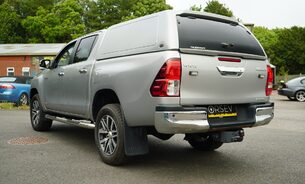 Toyota Hilux INVINCIBLE 4WD D-4D DCB, FSH Fresh MOT Recent New Rear Tyres TowBar 1 Owner 11