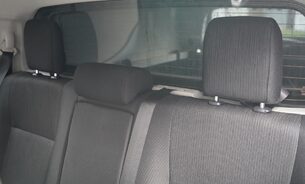 Toyota Hilux INVINCIBLE 4WD D-4D DCB, FSH Fresh MOT Recent New Rear Tyres TowBar 1 Owner 26