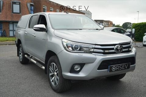 Toyota Hilux INVINCIBLE 4WD D-4D DCB, FSH Fresh MOT Recent New Rear Tyres TowBar 1 Owner 