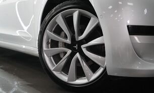 Tesla Model 3 Standard Range Plus One Owner 19" Sport Wheels Pano Roof Black Interior 11