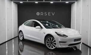 Tesla Model 3 Standard Range Plus One Owner 19" Sport Wheels Pano Roof Black Interior 1