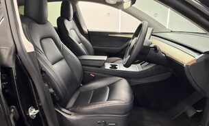 Tesla Model Y Long Range Solid Black Black Interior Panoramic Roof One Owner VAT Q 10