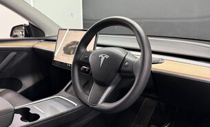 Tesla Model Y Long Range Solid Black Black Interior Panoramic Roof One Owner VAT Q 8