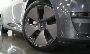 Tesla Model 3 Long Range Ryzen Chip Midnight Silver Paint Black interior One Owner VAT Q 23