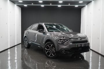 Citroen C4 Shine Plus, FDSH, Head Up Display, Rev Camera, Apple CarPlay/Android Auto