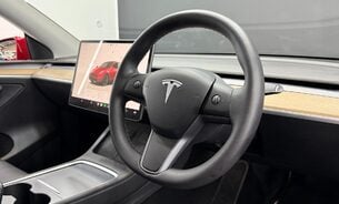 Tesla Model Y Long Range 20" Induction Wheels Multi Coat Red Pano Roof One Owner VAT Q 8
