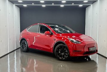 Tesla Model Y Long Range 20" Induction Wheels Multi Coat Red Pano Roof One Owner VAT Q