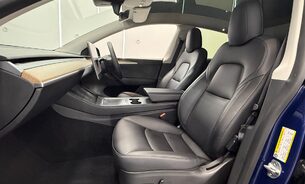 Tesla Model Y Long Range, Deep Blue Metallic Black Interior Pano Roof One Owner VAT Q 3
