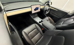 Tesla Model Y Long Range, Deep Blue Metallic Black Interior Pano Roof One Owner VAT Q 6