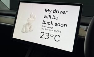 Tesla Model Y Long Range, Deep Blue Metallic Black Interior Pano Roof One Owner VAT Q 18