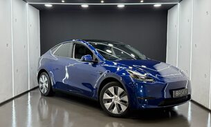 Tesla Model Y Long Range, Deep Blue Metallic Black Interior Pano Roof One Owner VAT Q 1