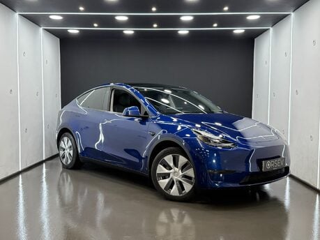 Tesla Model Y Long Range, Deep Blue Metallic Black Interior Pano Roof One Owner VAT Q
