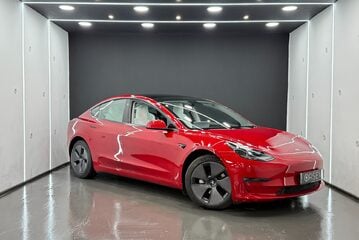 Tesla Model 3 Long Range White Interior Red Multi Coat Paint Heat Pump Adaptive LEDs VATQ