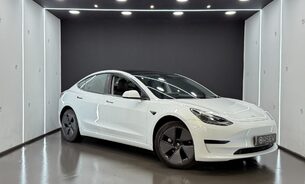 Tesla Model 3 Standard Range Plus LFP Battery Heat Pump Pano Roof Black Interior VAT Q 1