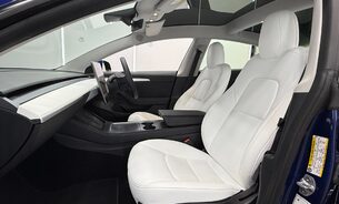 Tesla Model 3 Performance, White interior, Deep Metallic Blue, Panoramic Roof, One Owner 3
