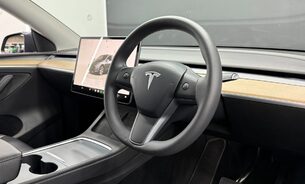 Tesla Model Y LONG RANGE, Midnight Silver, Black Interior, Pano Roof, One Owner, VAT Q 8