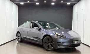 Tesla Model 3 Long Range One Owner Ryzen Chip Midnight Silver Panoramic Roof VAT Q 1