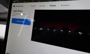 Tesla Model 3 Long Range White Interior Heat Pump Adaptive LEDs Pano Roof One Owner VATQ 19