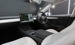 Tesla Model 3 Long Range White Interior Heat Pump Adaptive LEDs Pano Roof One Owner VATQ 2