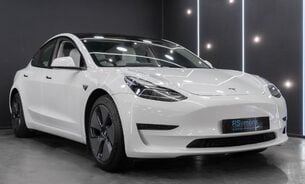 Tesla Model 3 Long Range White Interior Heat Pump Adaptive LEDs Pano Roof One Owner VATQ 7