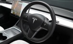 Tesla Model 3 Long Range White Interior Heat Pump Adaptive LEDs Pano Roof One Owner VATQ 19