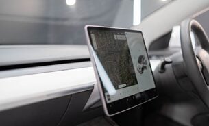 Tesla Model 3 Long Range White Interior Heat Pump Adaptive LEDs Pano Roof One Owner VATQ 9