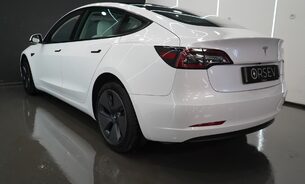 Tesla Model 3 Long Range White Interior Heat Pump Adaptive LEDs Pano Roof One Owner VATQ 3