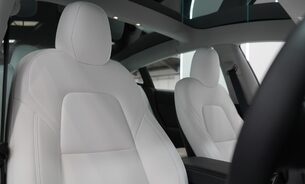 Tesla Model 3 Long Range White Interior Heat Pump Adaptive LEDs Pano Roof One Owner VATQ 17