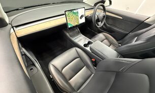 Tesla Model 3 Standard Range Plus, LFP Battery, Heat Pump, Solid Black, One Owner, VAT Q 6