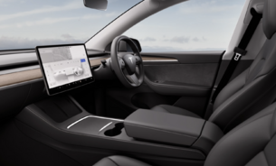 Tesla Model Y Long Range RWD, Best for Range, Later Comfort Suspension, Quicksilver Paint 2