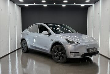 Tesla Model Y Long Range RWD, Best for Range, Later Comfort Suspension, Quicksilver Paint