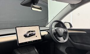 Tesla Model Y Long Range RWD, Best for Range, Later Comfort Suspension, Quicksilver Paint 2