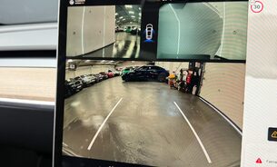 Tesla Model Y Long Range RWD, Best for Range, Later Comfort Suspension, Quicksilver Paint 26