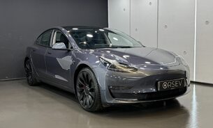 Tesla Model 3 PERFORMANCE, Midnight Silver Metallic, Heat Pump, Track Mode, Adaptive LEDs 5