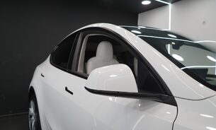 Tesla Model Y Long Range, White Interior, Enhanced Autopilot, Pano Roof, One Owner, VAT Q 15