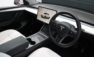 Tesla Model Y Long Range, White Interior, Enhanced Autopilot, Pano Roof, One Owner, VAT Q 2