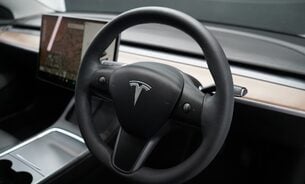 Tesla Model 3 LONG RANGE Ryzen Chip Enhanced AutoPilot Heat Pump One Owner VAT Q 16