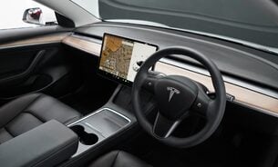 Tesla Model 3 LONG RANGE Ryzen Chip Enhanced AutoPilot Heat Pump One Owner VAT Q 2
