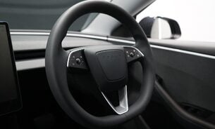 Tesla Model 3 RWD Latest Highland model Vented Seats Matrix Lights Superb Range One Owner 16