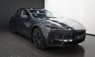 Tesla Model 3 RWD Latest Highland model Vented Seats Matrix Lights Superb Range One Owner 7