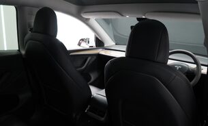 Tesla Model Y Long Range Panoramic Roof Black Interior One Owner VAT Q 23