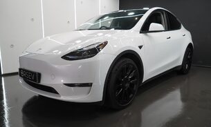 Tesla Model Y Long Range Panoramic Roof Black Interior One Owner VAT Q 3