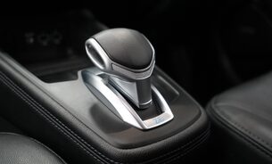 Renault Zoe I GT LINE 52kWh R135 BOSE Winter Pack, Hands Free Parking, Reversing Camera 16