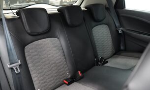 Renault Zoe I GT LINE 52kWh R135 BOSE Winter Pack, Hands Free Parking, Reversing Camera 18