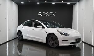 Tesla Model 3 Standard Range Plus Ryzen Chip LFP Battery Pano Roof Black Interior VAT Q 1