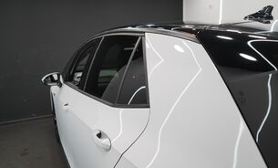 Volkswagen ID.3 Tour 77kWh Battery, 300 Mile Range, Head Up Display, Massage Seats, Rev Cam 5